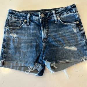 Silver Jean’s Suki Cut Off Short size 27